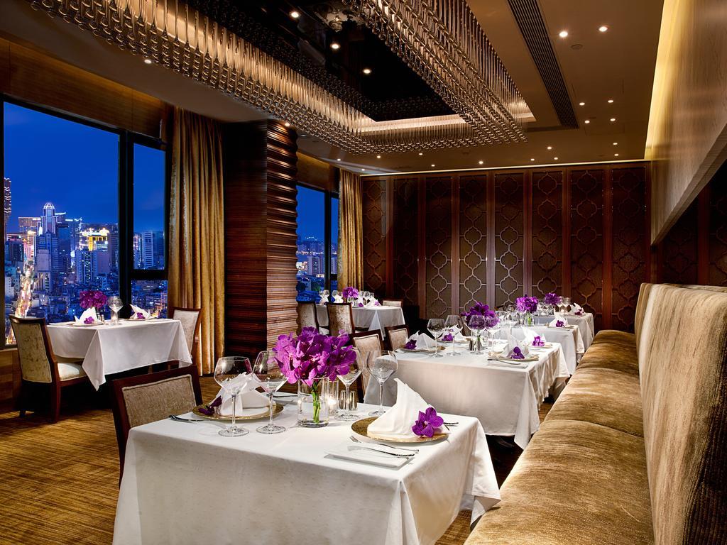 Sofitel Macau At Ponte 16 Exterior foto The Club at The Peninsula Bangkok